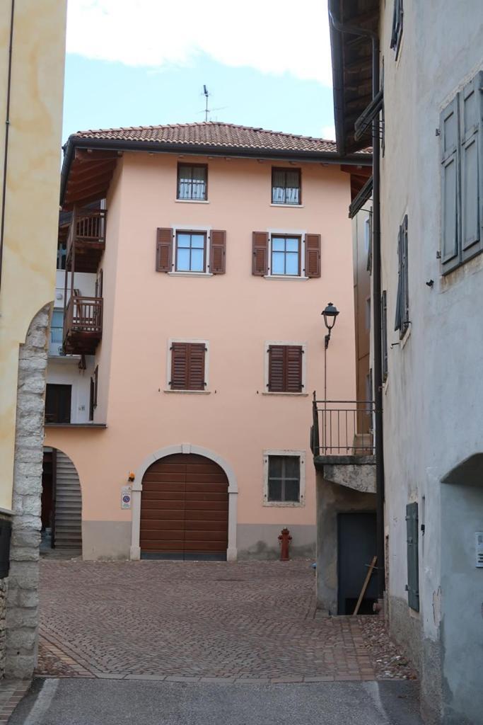 Appartamento Per Vacanze "Il Gelso" Роверето Экстерьер фото